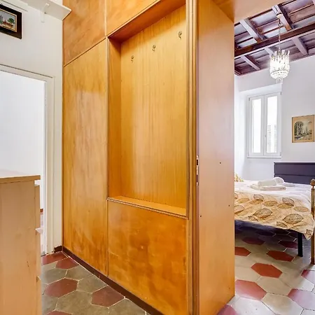 Spanish Steps Spacious Appartement