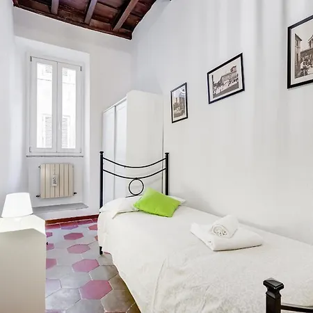 Spanish Steps Spacious Apartament Rzym