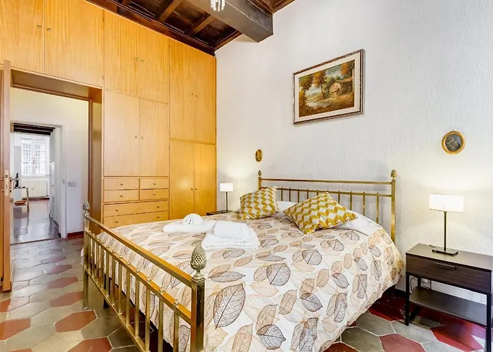 Spanish Steps Spacious شقة *