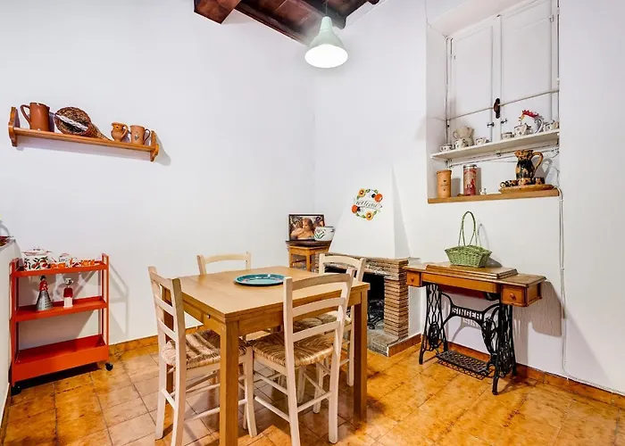 Spanish Steps Spacious شقة *