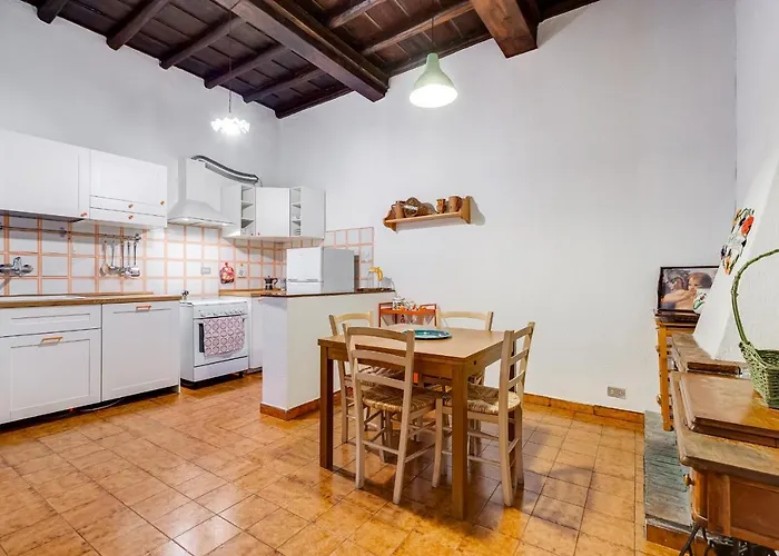 Spanish Steps Spacious شقة روما