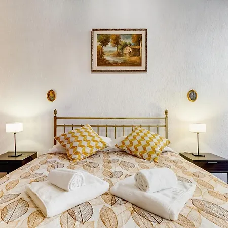 Spanish Steps Spacious Appartement