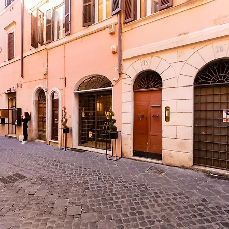 Spanish Steps Spacious Apartment Rom